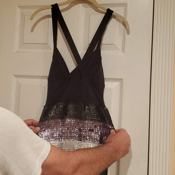 Dress - Picture 3 of 3